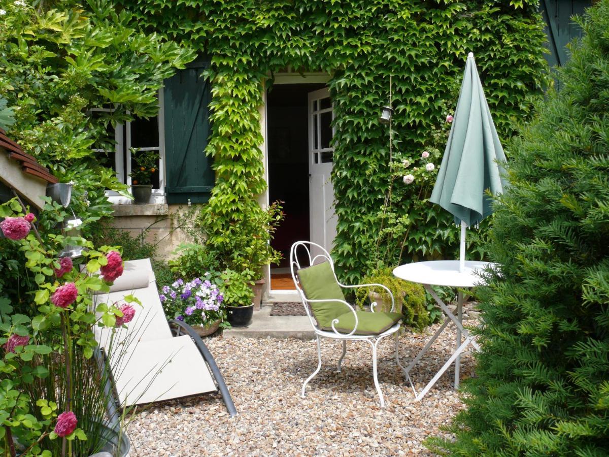 A L'Ombre Du Tilleul Apartment Giverny Bagian luar foto