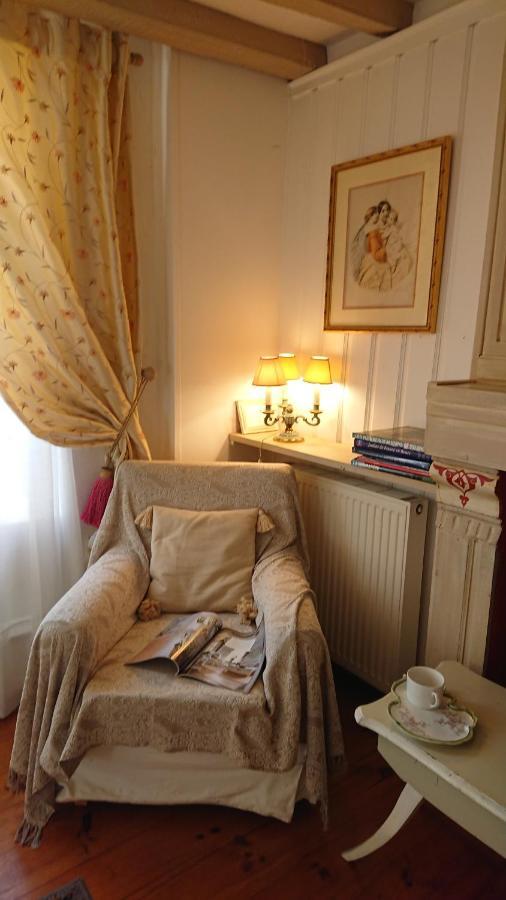A L'Ombre Du Tilleul Apartment Giverny Bagian luar foto