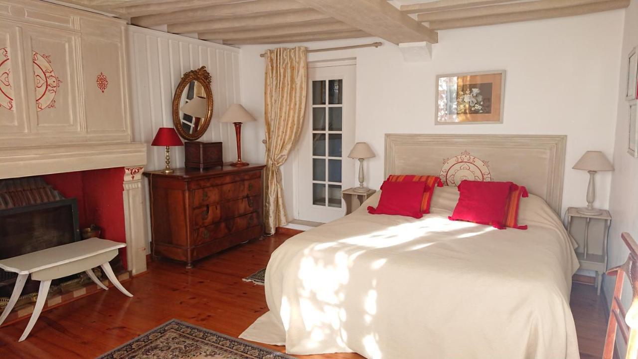 A L'Ombre Du Tilleul Apartment Giverny Bagian luar foto