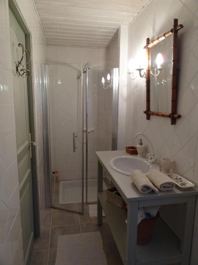 A L'Ombre Du Tilleul Apartment Giverny Bagian luar foto