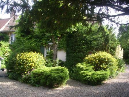 A L'Ombre Du Tilleul Apartment Giverny Bagian luar foto